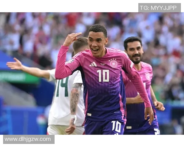 穆西亚拉的崛起之路:从青训小将到足球场上的新星