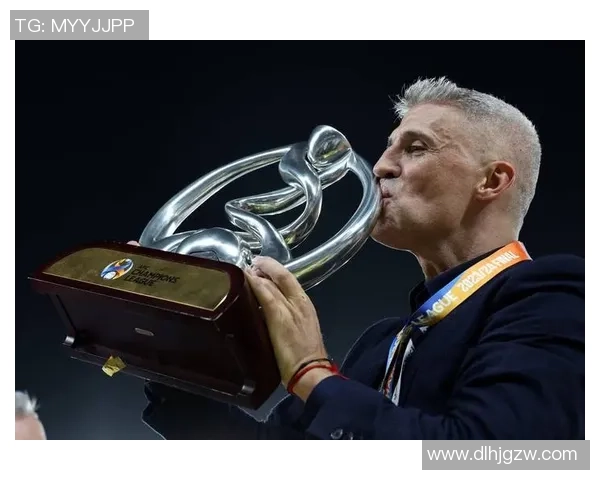 阿艾因与希拉尔的巅峰对决谁能在亚冠赛场上笑到最后